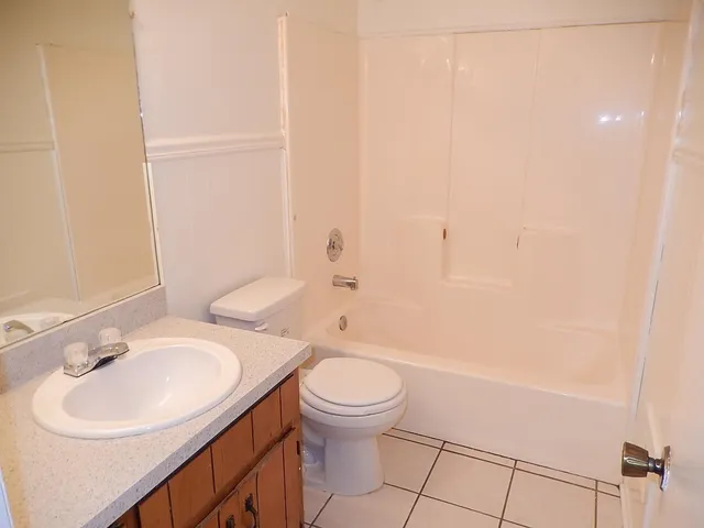 $1,100 | 2807 Botany Place, Tallahassee, FL 32301