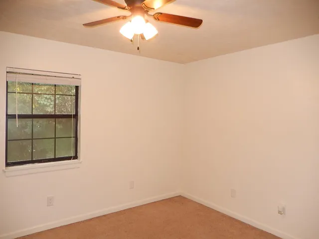 $1,100 | 2807 Botany Place, Tallahassee, FL 32301