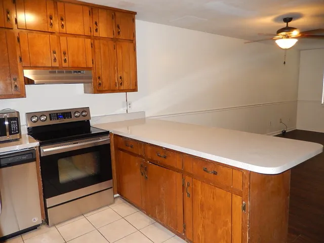 $1,100 | 2807 Botany Place, Tallahassee, FL 32301