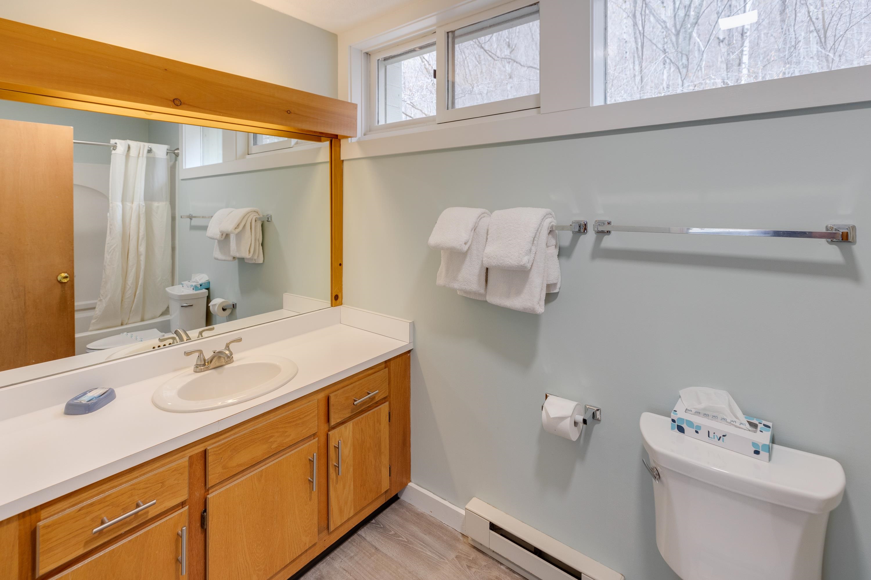 8 Highwood Road, Unit 2 Lincoln, NH 03251 - Photo 17 of 42