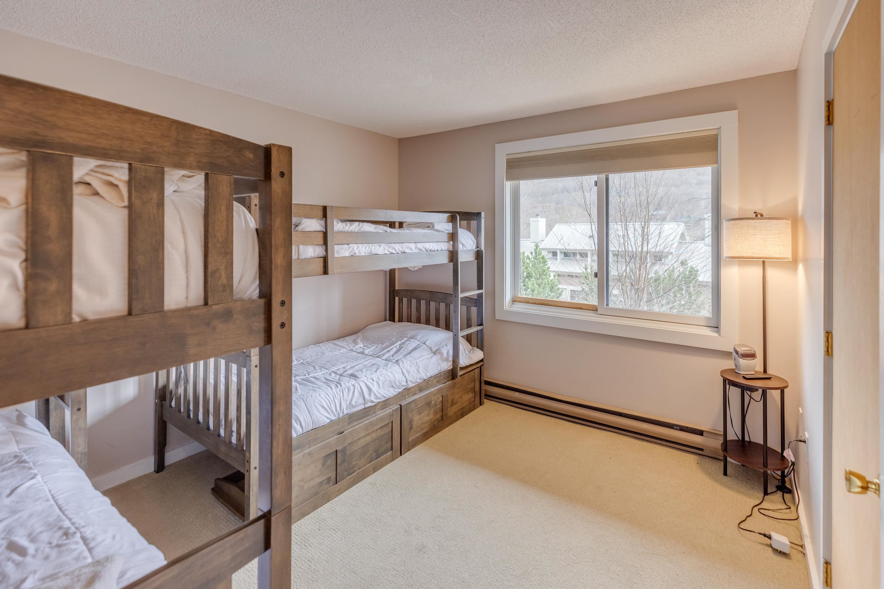 8 Highwood Road, Unit 2 Lincoln, NH 03251 - Photo 19 of 42