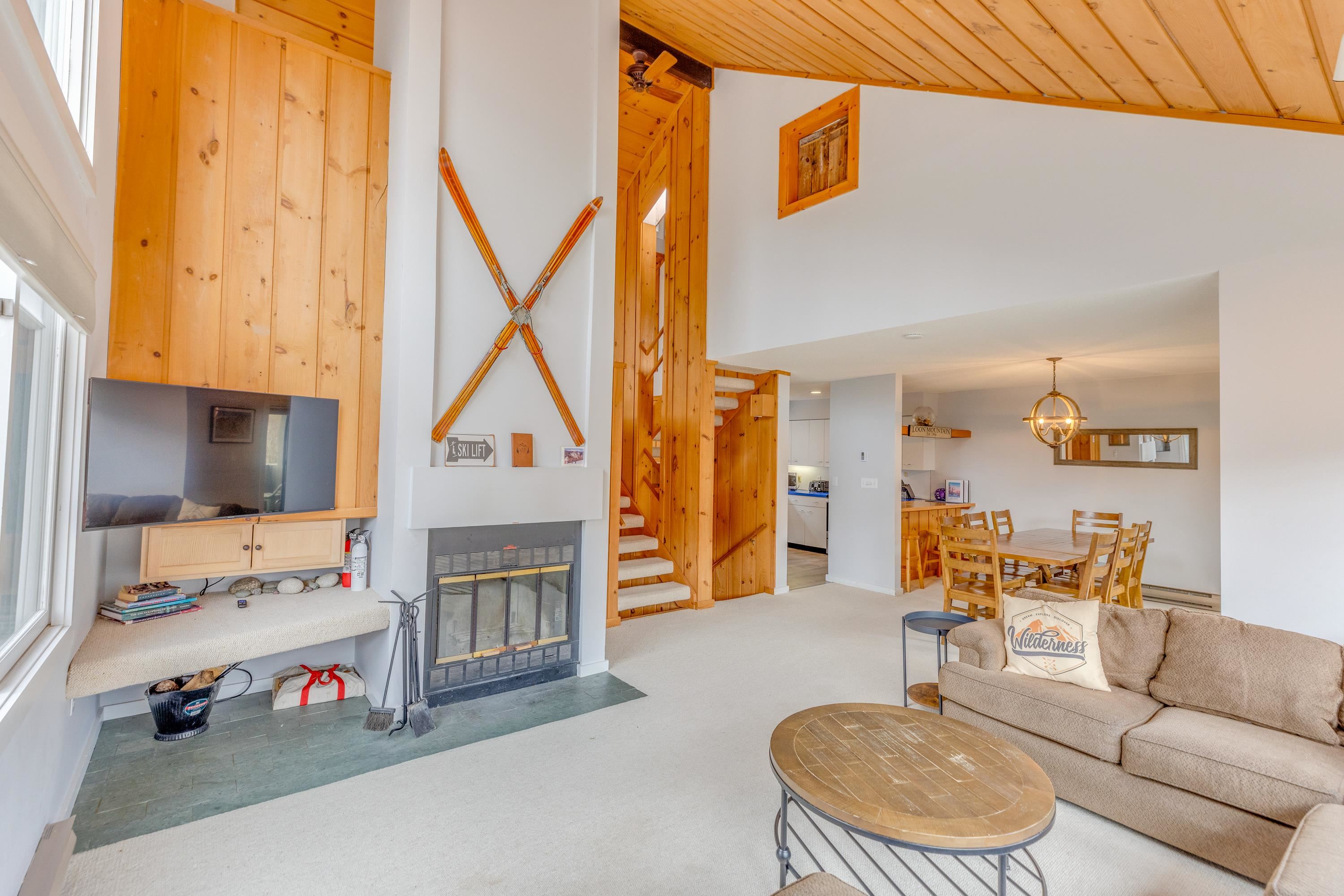 8 Highwood Road, Unit 2 Lincoln, NH 03251 - Photo 2 of 42