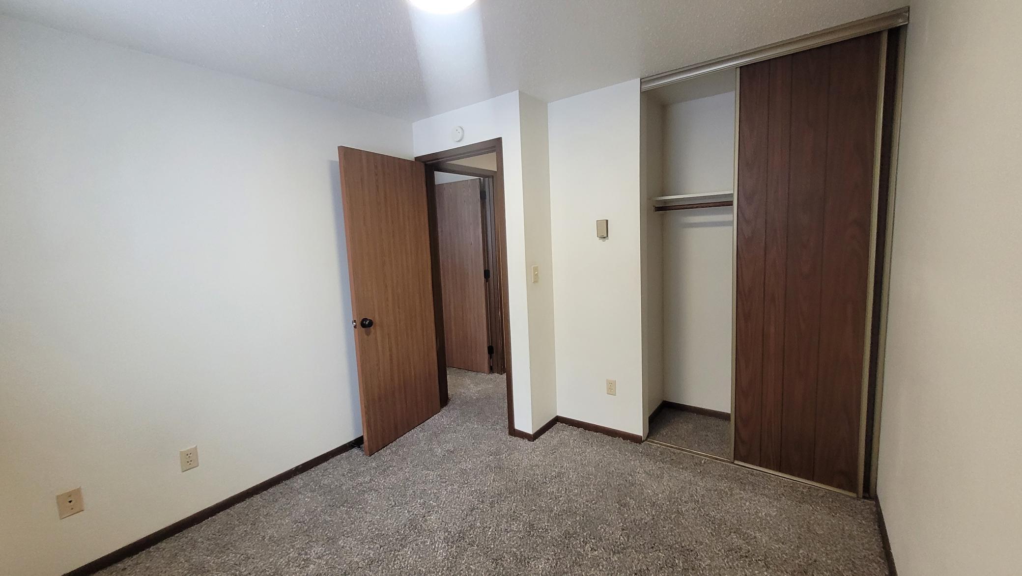 3202-3204 10th Avenue North Fargo, ND 58102 - Photo 2 of 14