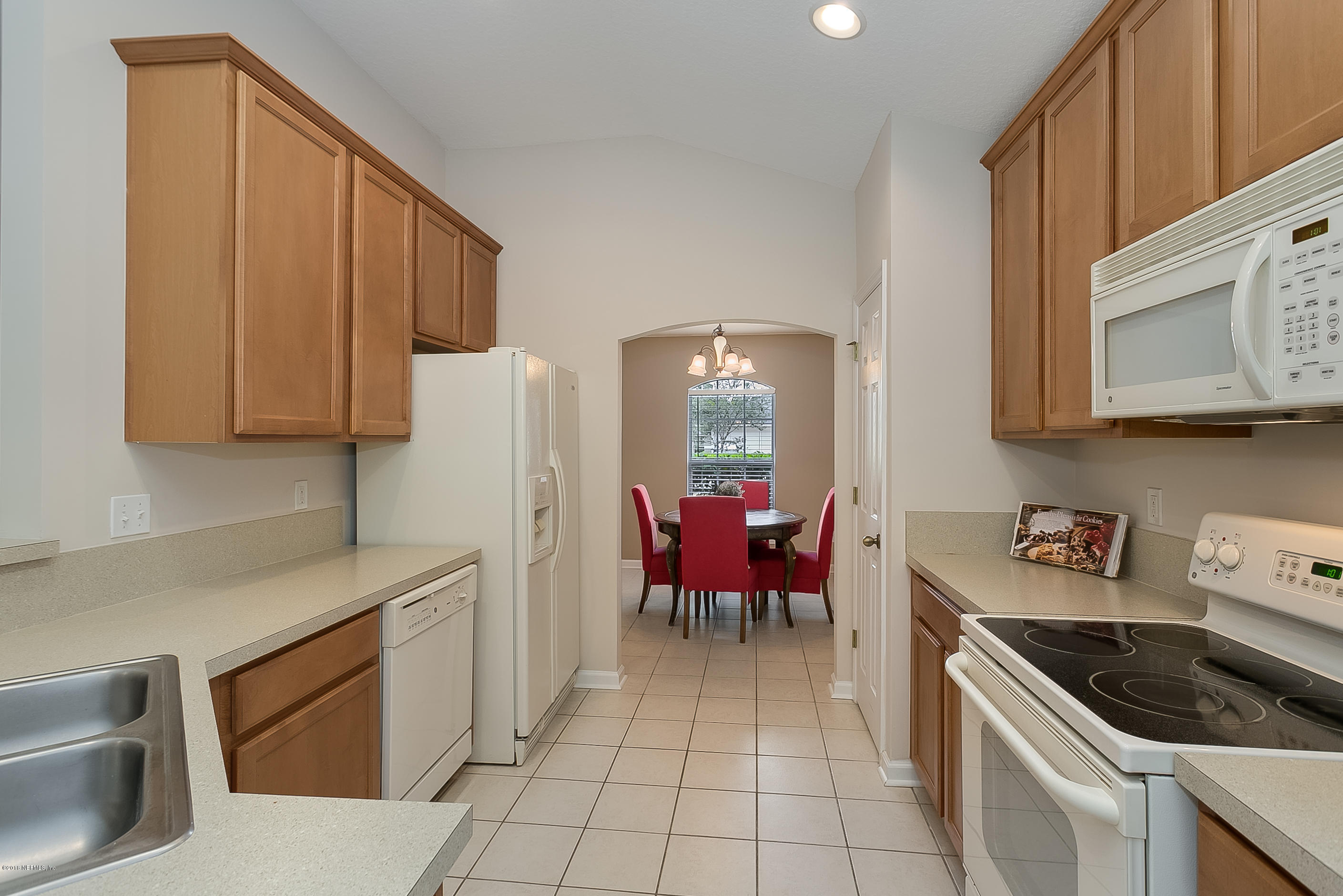 1076 Beckingham Drive St. Augustine, FL 32092 - Photo 7 of 25 007_Kitchen