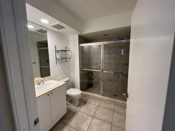 $3,695 | 1551 North Flagler Drive, Unit 802, West Palm Beach, FL 33401