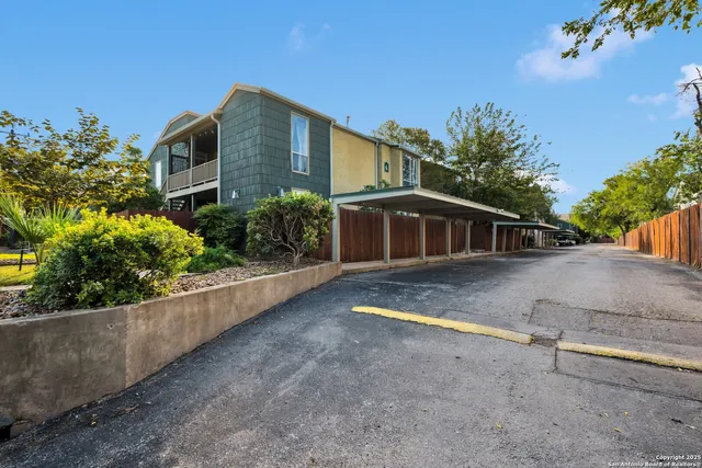 $1,850 | 3678 Hidden Drive, Unit 601, San Antonio, TX 78217