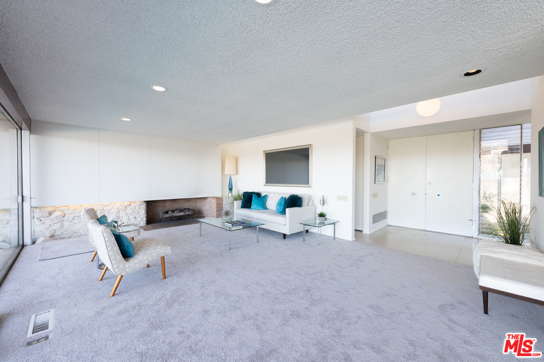 16533 Oldham Street Encino, CA 91436 - Photo 13 of 54