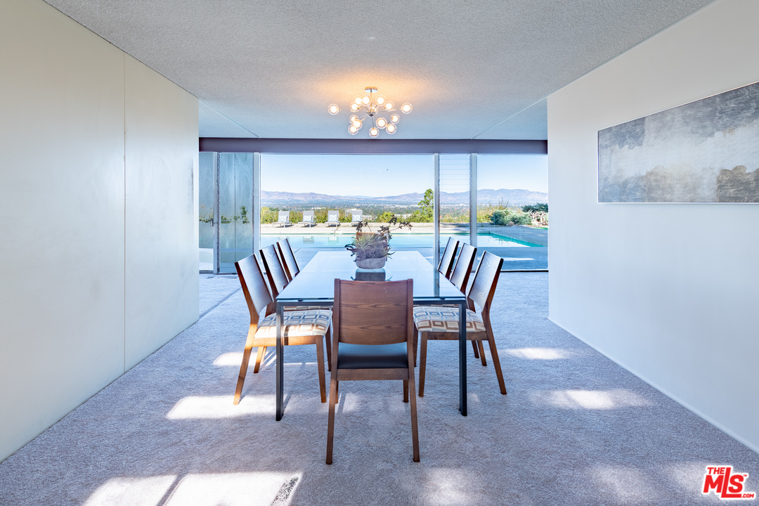 16533 Oldham Street Encino, CA 91436 - Photo 17 of 54