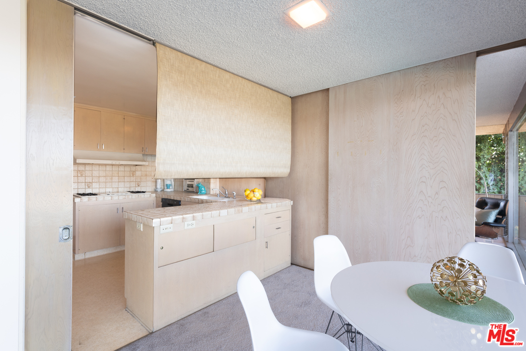 16533 Oldham Street Encino, CA 91436 - Photo 26 of 54