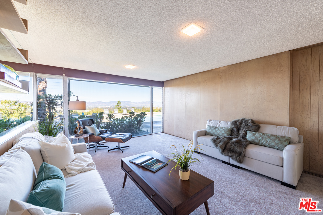 16533 Oldham Street Encino, CA 91436 - Photo 32 of 54