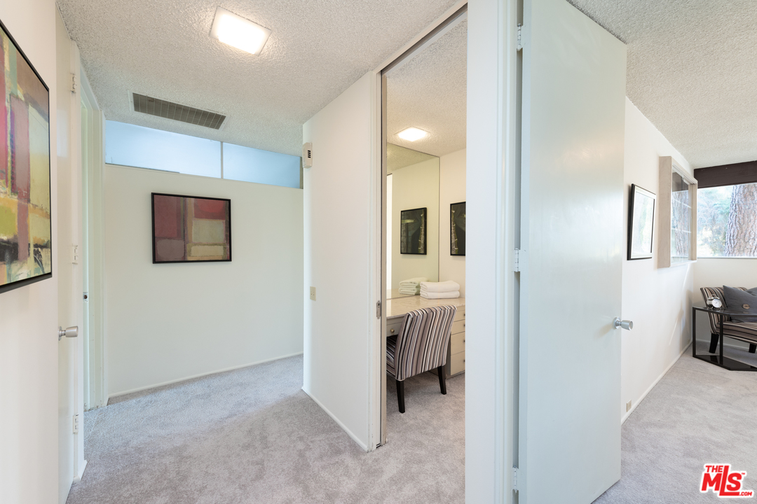 16533 Oldham Street Encino, CA 91436 - Photo 37 of 54