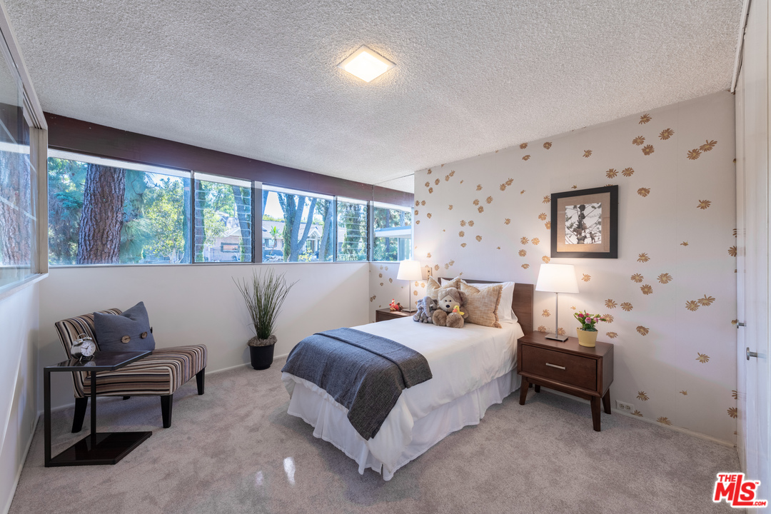 16533 Oldham Street Encino, CA 91436 - Photo 38 of 54