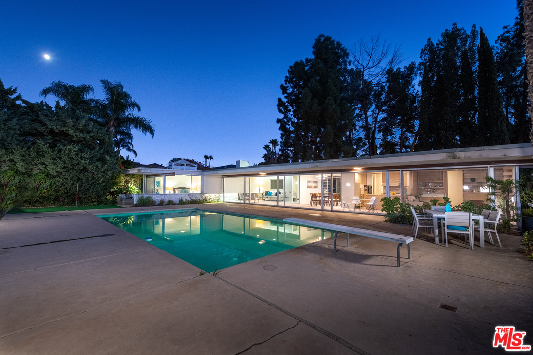 16533 Oldham Street Encino, CA 91436 - Photo 48 of 54