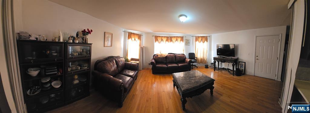 28 Clinton Place Newark, NJ 07108 - Photo 10 of 14