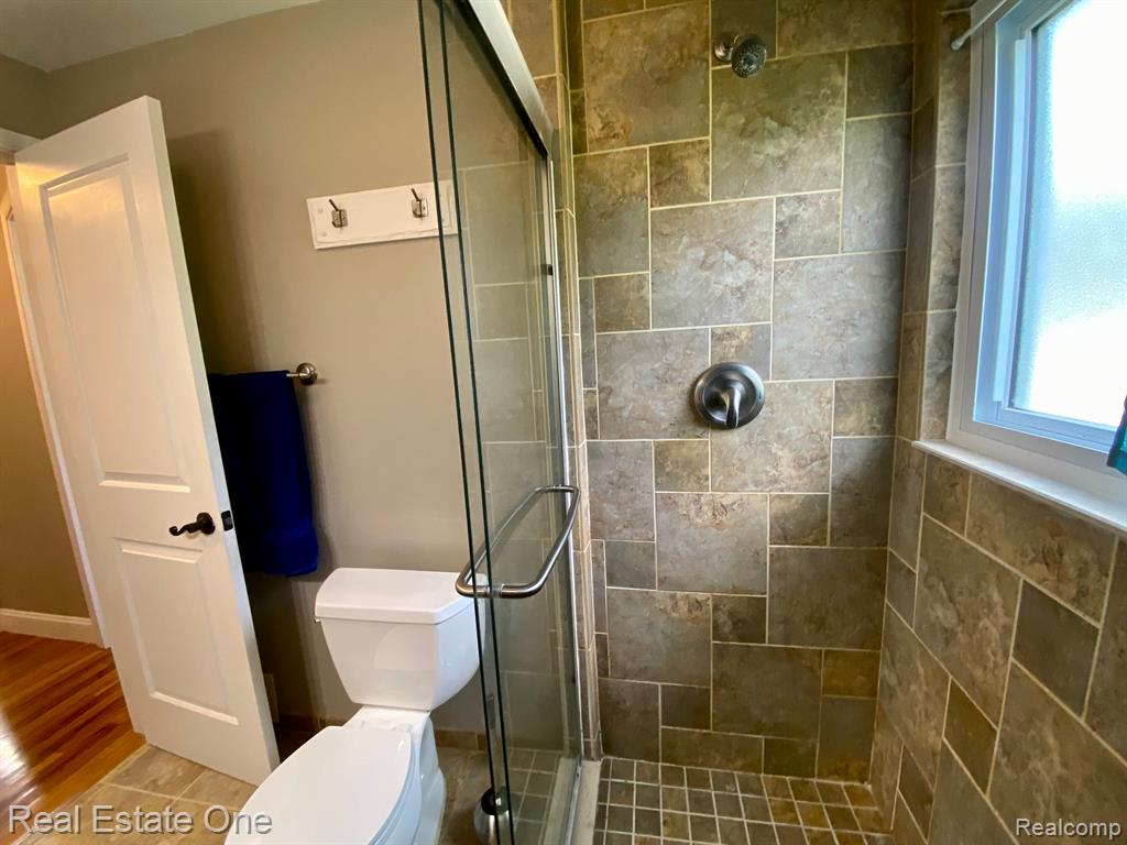 909 1st Street Rochester, MI 48307 - Photo 17 of 64