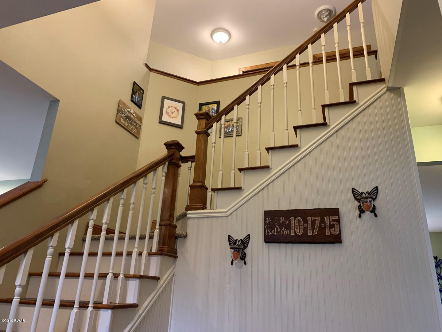 56 Huckleberry Road Newfoundland, PA 18445 - Photo 12 of 55 9-entrance