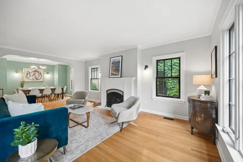 $1,150,000 | 2751 Girard Avenue, Evanston, IL 60201