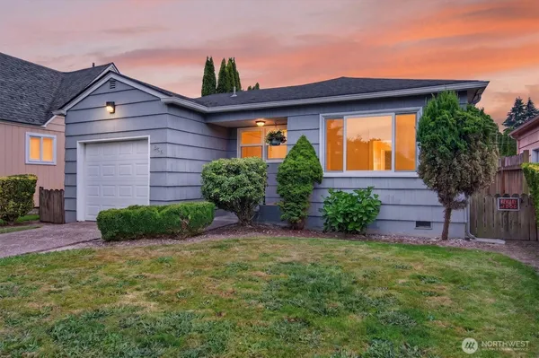 $299,000 | 306 Douglas Street, Longview, WA 98632