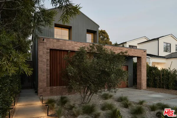$4,295,000 | 2026 Louella Avenue, Venice, CA 90291