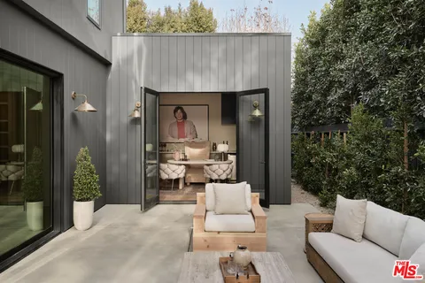 $4,295,000 | 2026 Louella Avenue, Venice, CA 90291
