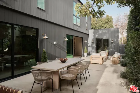 $4,295,000 | 2026 Louella Avenue, Venice, CA 90291