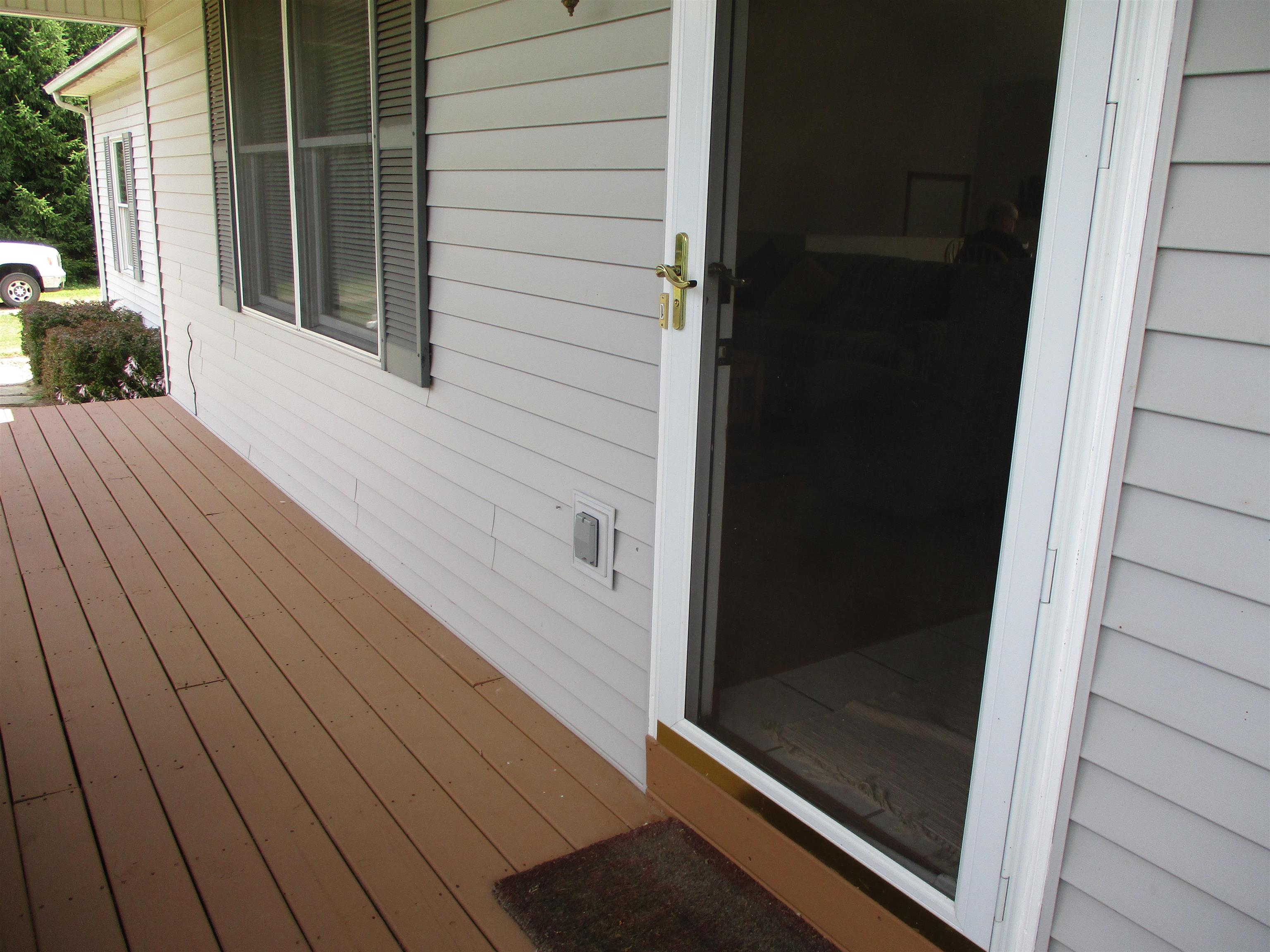 4842 West Colby Road Perry, MI 48872 - Photo 6 of 57 50084854-5.JPG