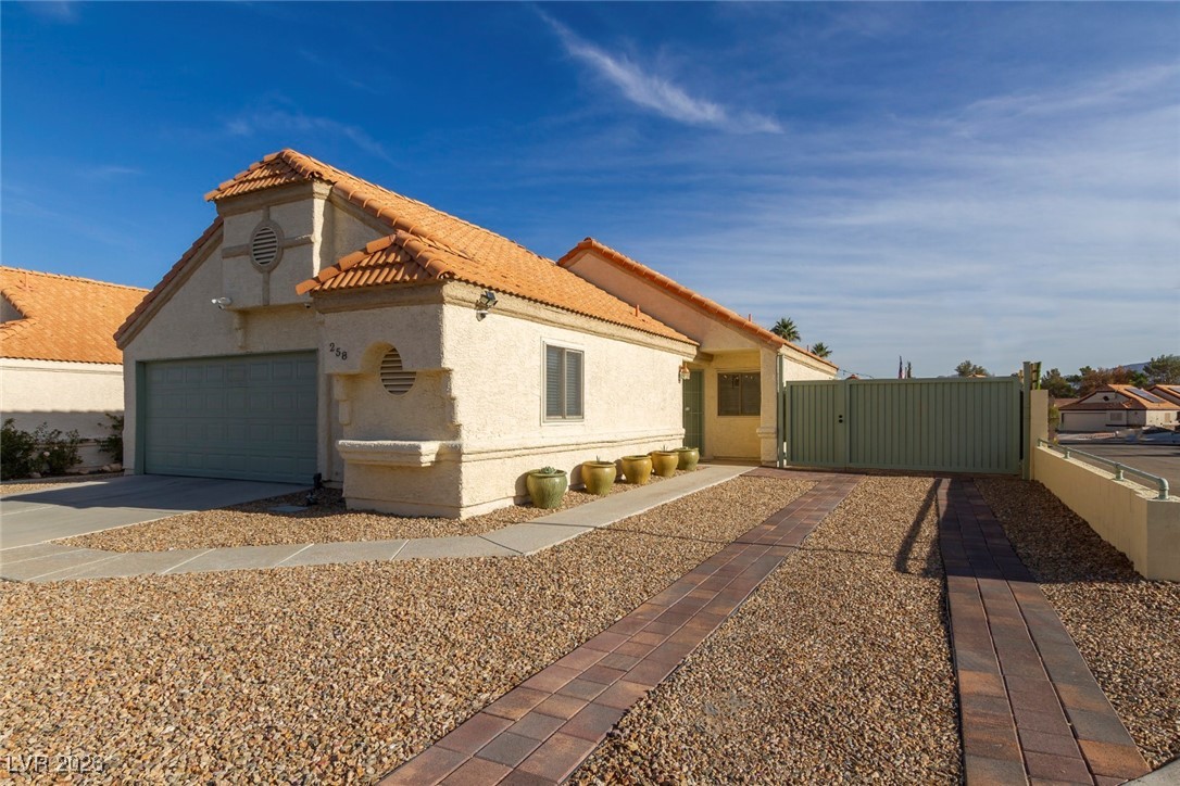 258 Spring Hills Lane Henderson, NV 89074 - Photo 3 of 39