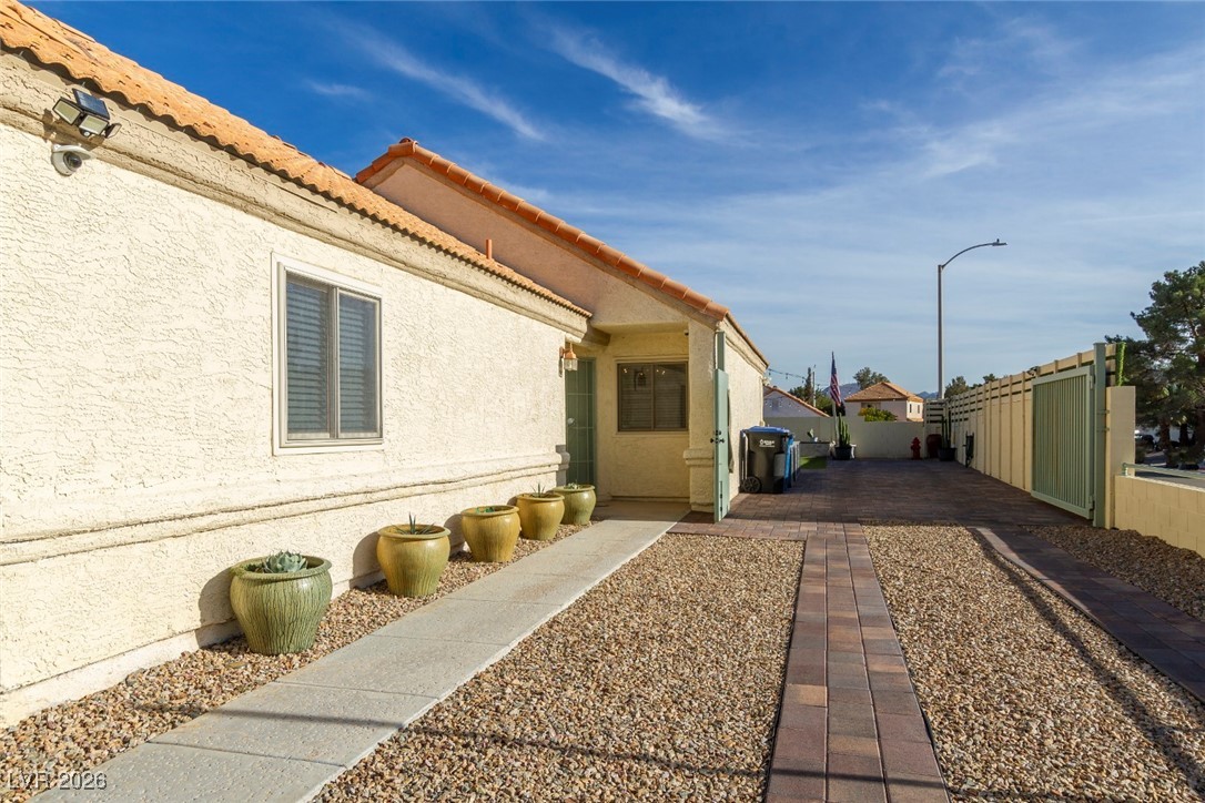 258 Spring Hills Lane Henderson, NV 89074 - Photo 5 of 39