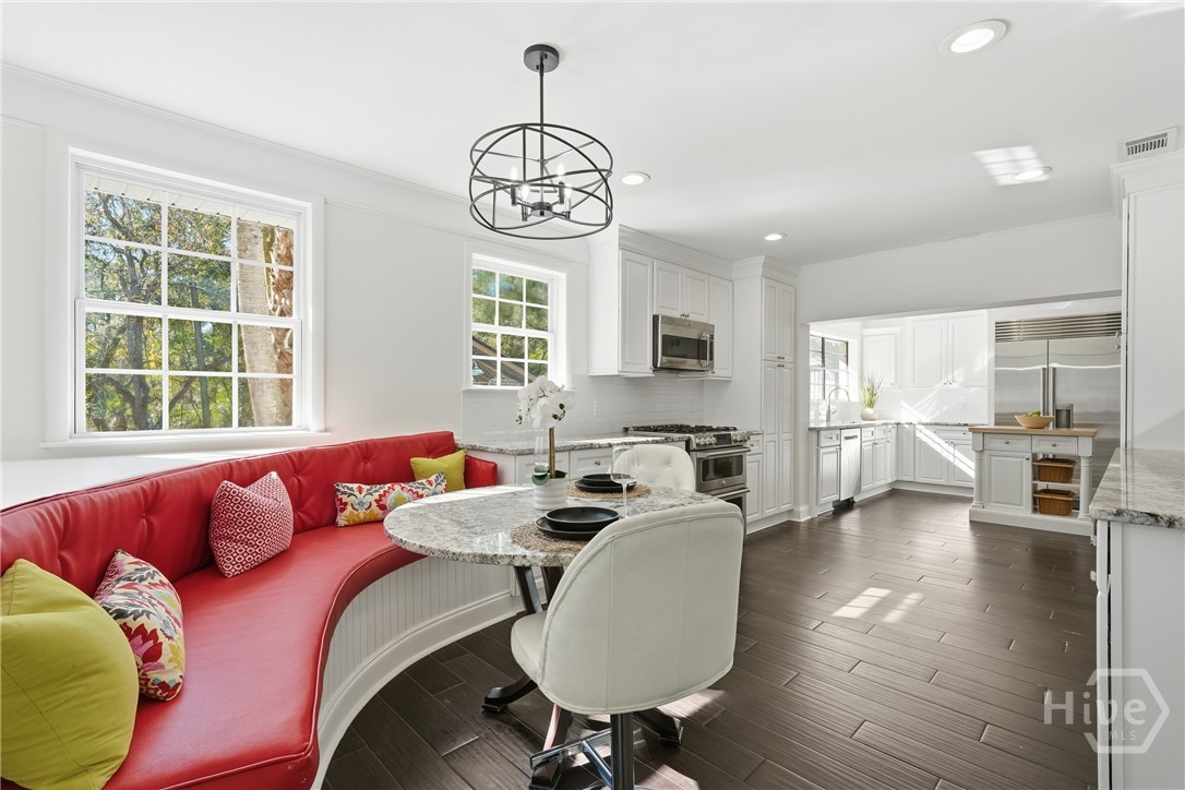 9 Brewster Street Savannah, GA 31419 - Photo 8 of 37