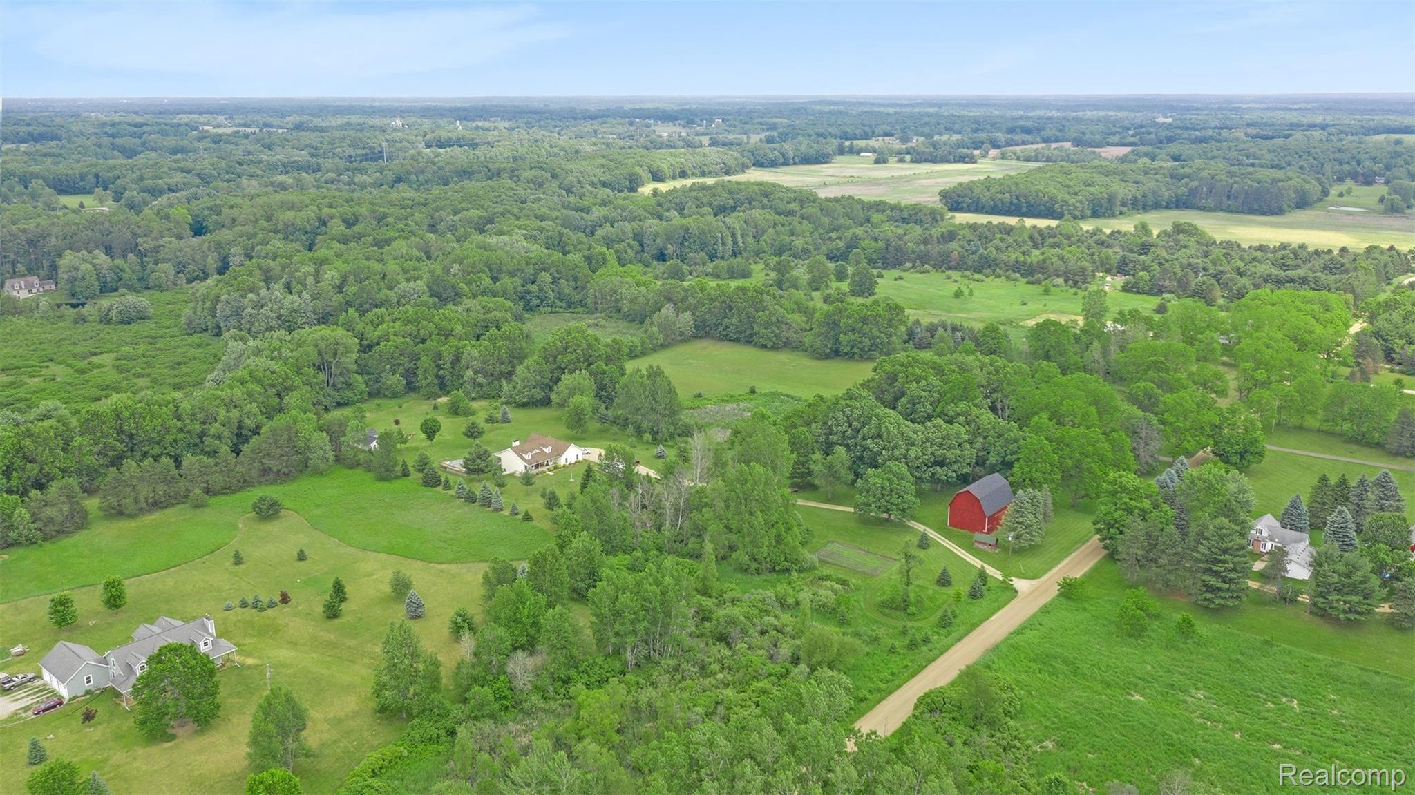 2160 Gannon Road Howell, MI 48855 - Photo 53 of 67 DJI_0017.jpg