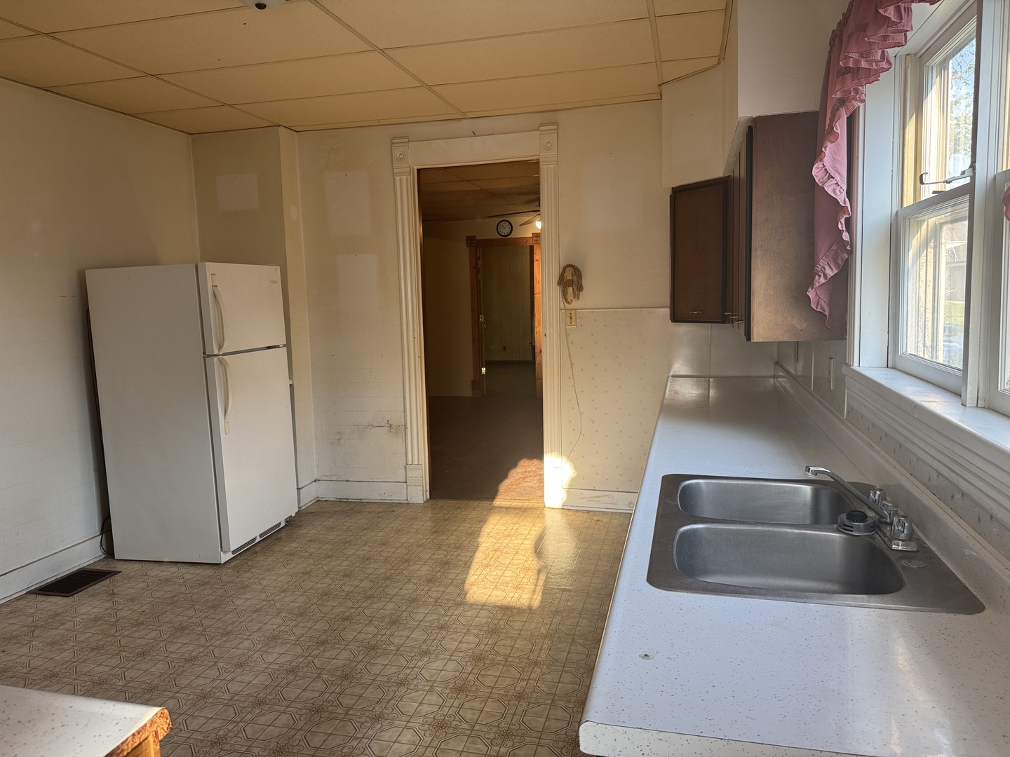 723 North Madison Street Clinton, IL 61727 - Photo 17 of 51