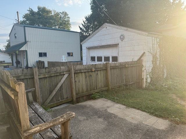 723 North Madison Street Clinton, IL 61727 - Photo 41 of 51