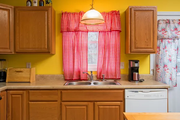 $260,000 | 60 Pathfinder Drive, Lexington, VA 24450