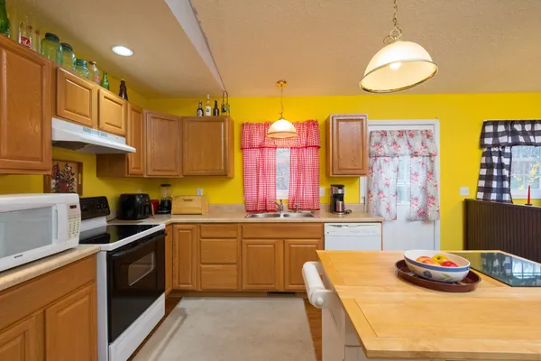 $260,000 | 60 Pathfinder Drive, Lexington, VA 24450
