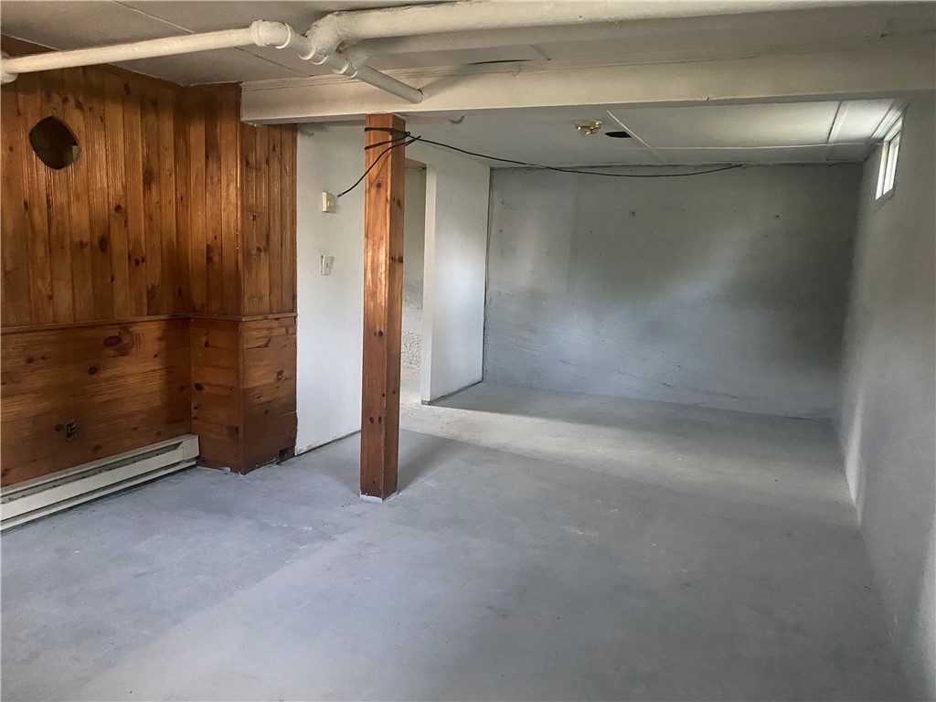 3122 West Shore Road Warwick, RI 02886 - Photo 14 of 15