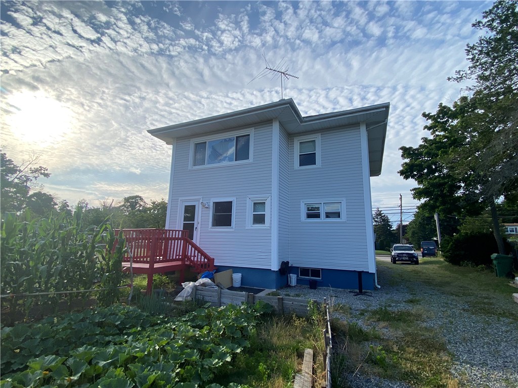 3122 West Shore Road Warwick, RI 02886 - Photo 3 of 15