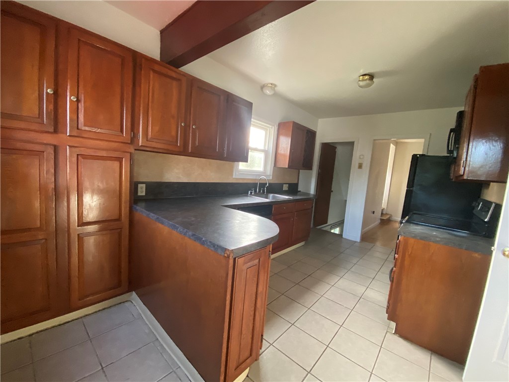 3122 West Shore Road Warwick, RI 02886 - Photo 6 of 15