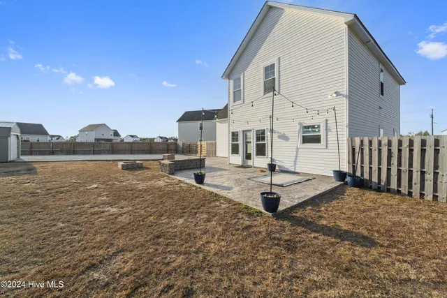 $1,995 | 221 Chestwood Drive, Hubert, NC 28539