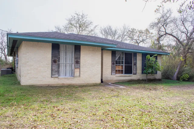 $239,000 | 24765 Wicklow Road, Hempstead, TX 77445