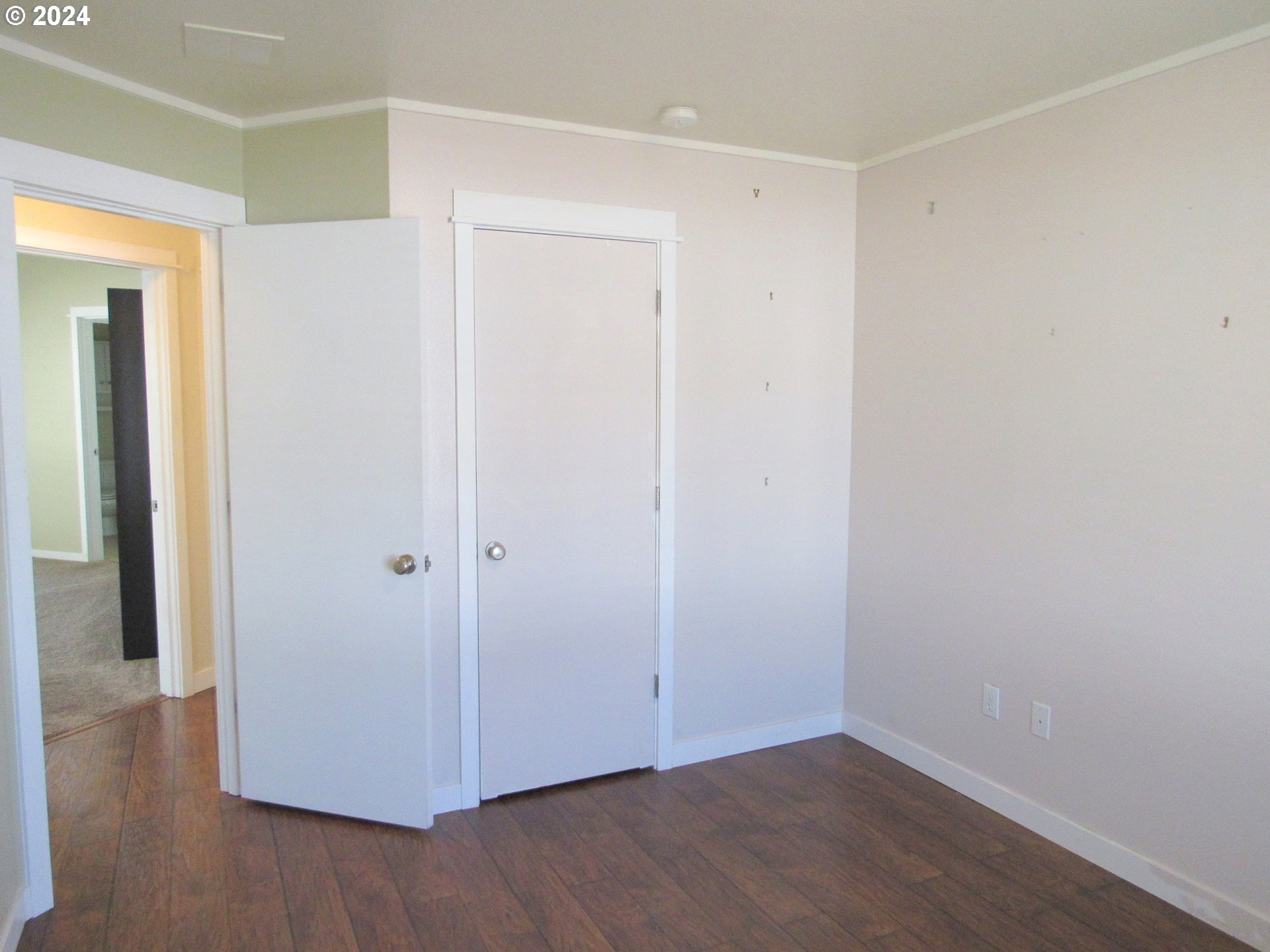 111 Crown Point Road Longview, WA 98632 - Photo 26 of 39 Bedroom