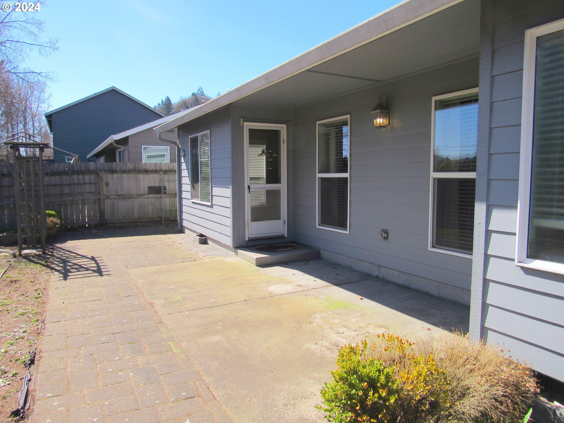 111 Crown Point Road Longview, WA 98632 - Photo 32 of 39 Backyard