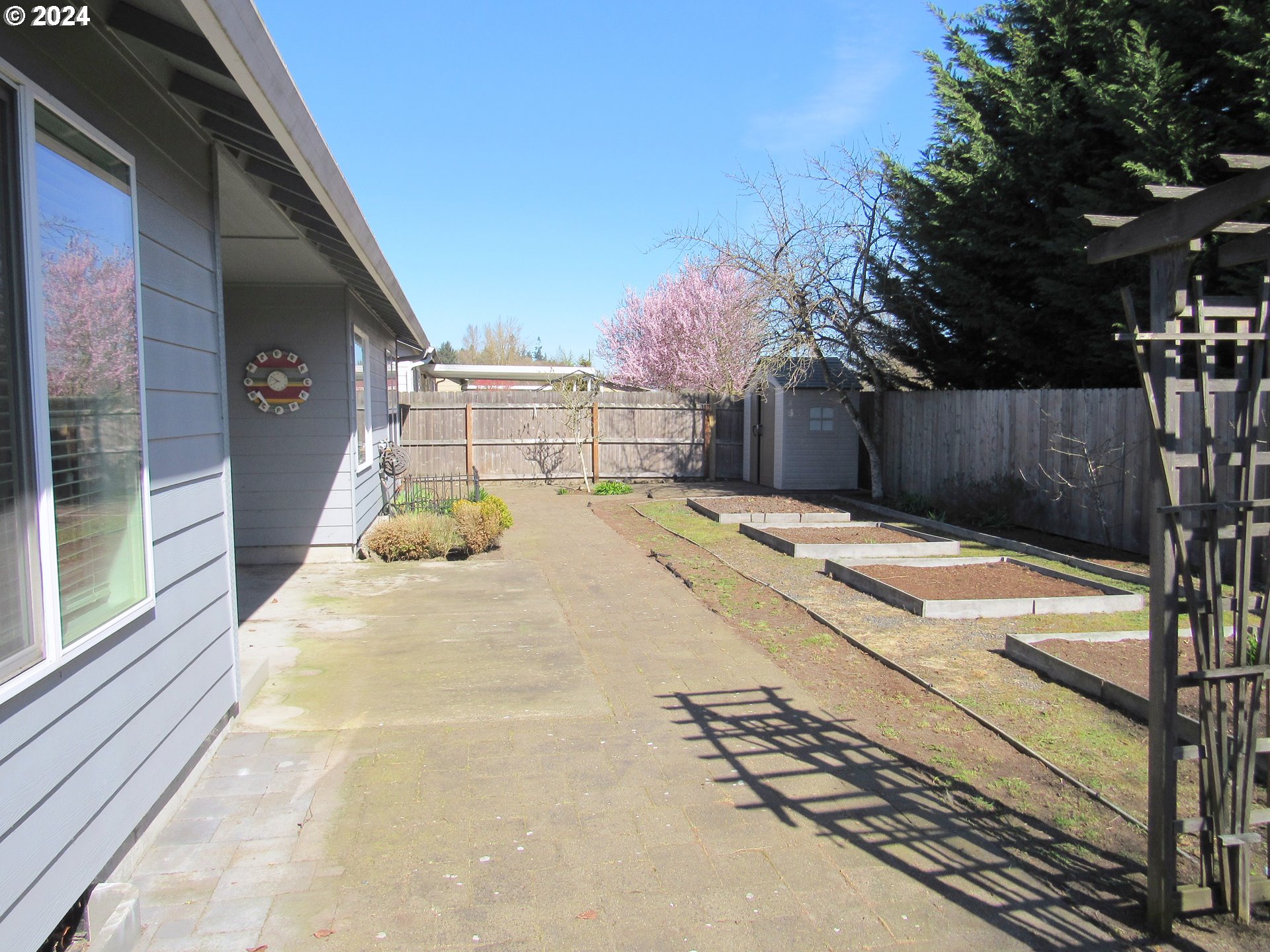 111 Crown Point Road Longview, WA 98632 - Photo 35 of 39 Patio