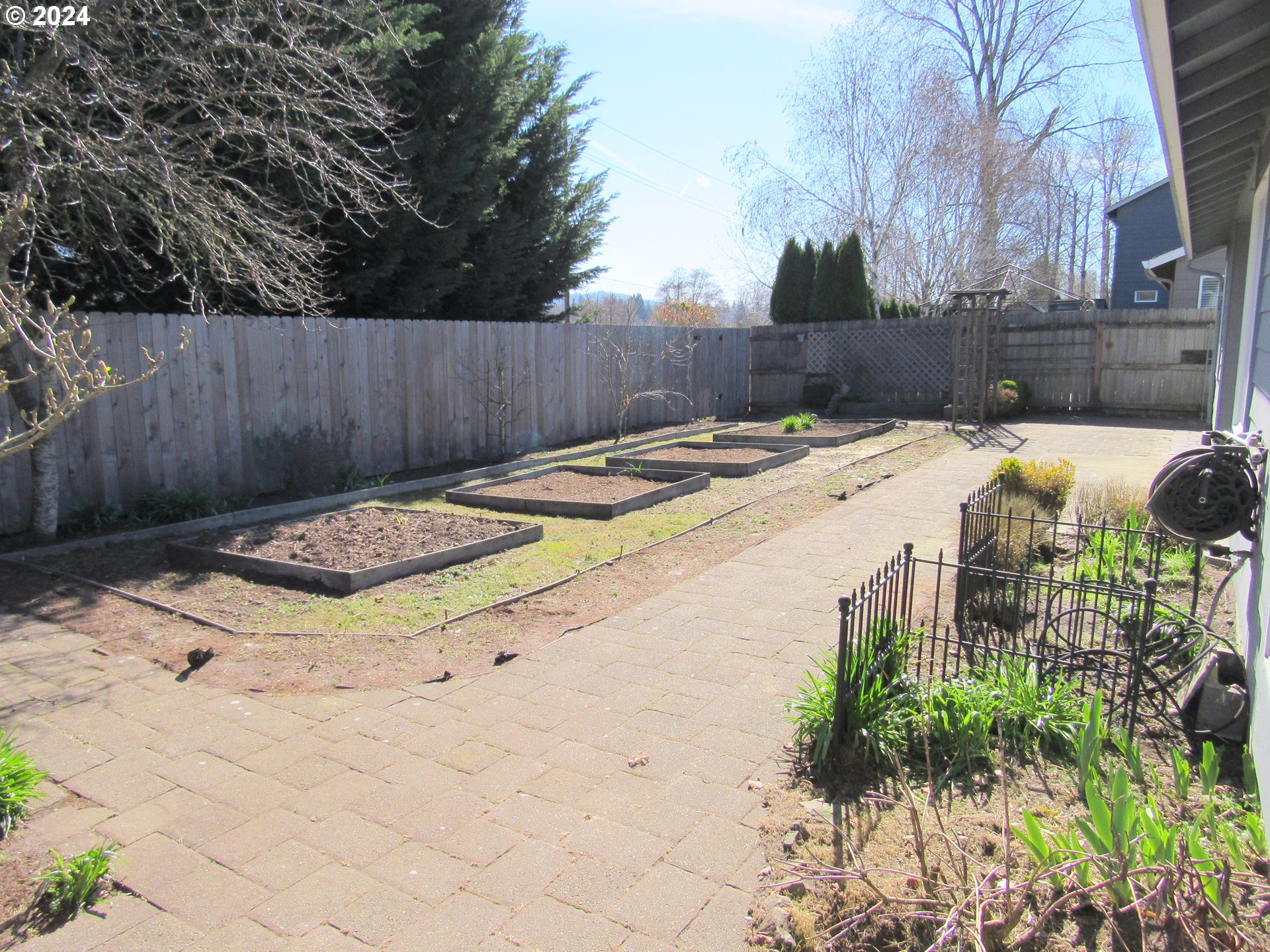 111 Crown Point Road Longview, WA 98632 - Photo 37 of 39 Backyard