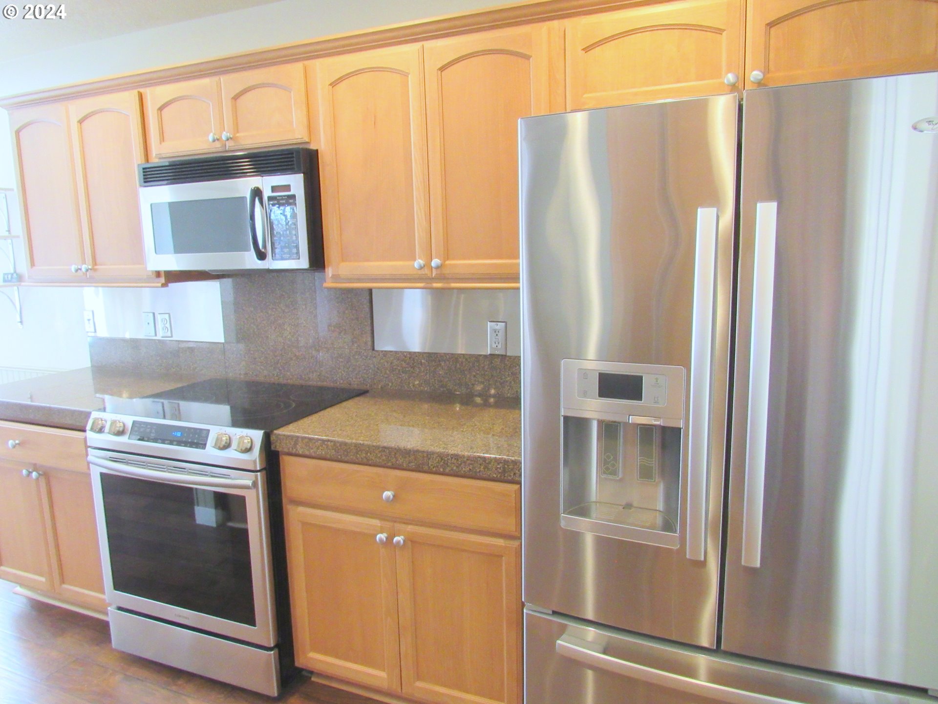 111 Crown Point Road Longview, WA 98632 - Photo 10 of 39 Kitchen