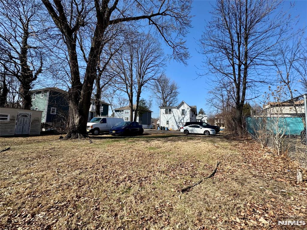 395 Teaneck Road Ridgefield Park, NJ 07660 - Photo 4 of 6