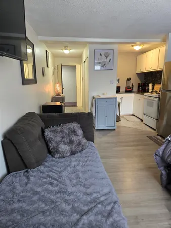 $199,000 | 2 Silvestri Circle, Unit 6, Derry, NH 03038