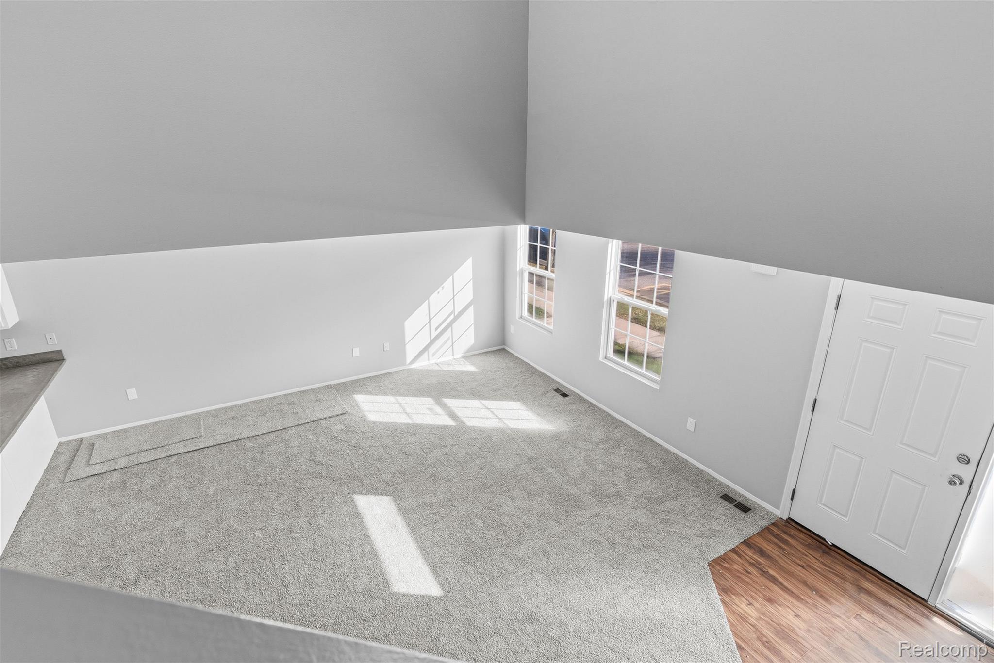 253 Stonegate West Pontiac, MI 48341 - Photo 19 of 40