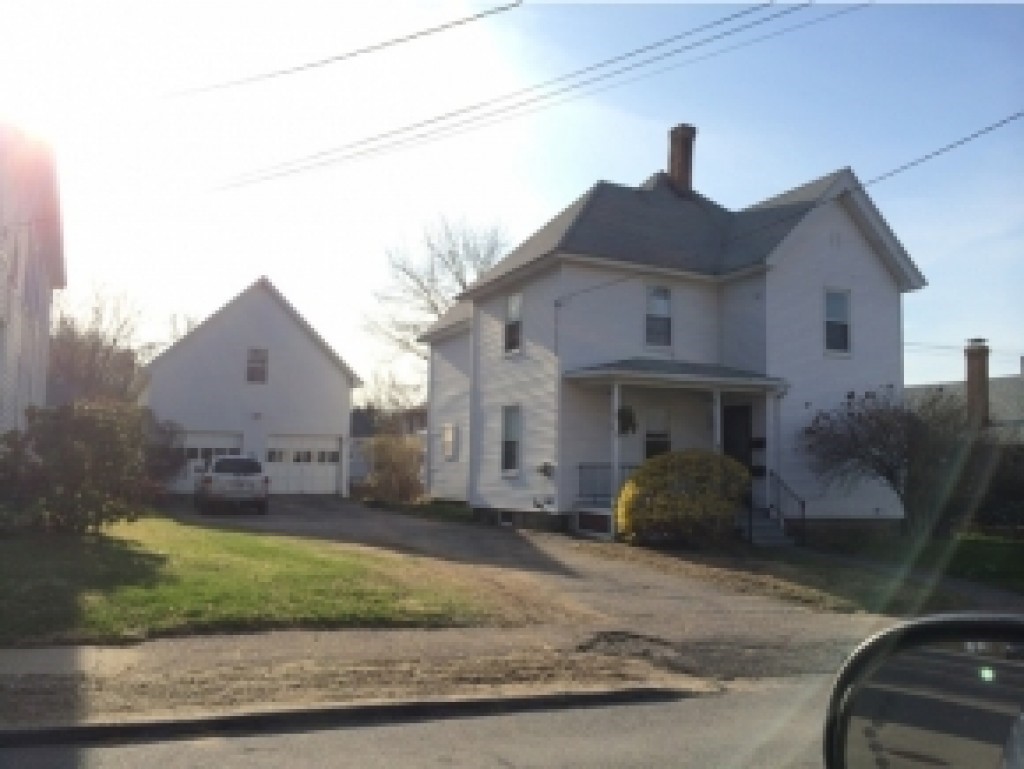 31 Riddle Street Manchester, NH 03102 - Photo 5 of 19
