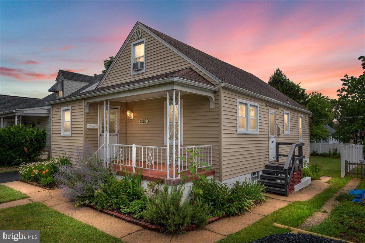 2726 Glendale Road Baltimore, MD 21234 - Photo 1 of 32 Front / Side Sunset View