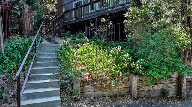 $300,000 | 24941 Faulhorn Drive, Crestline, CA 92325